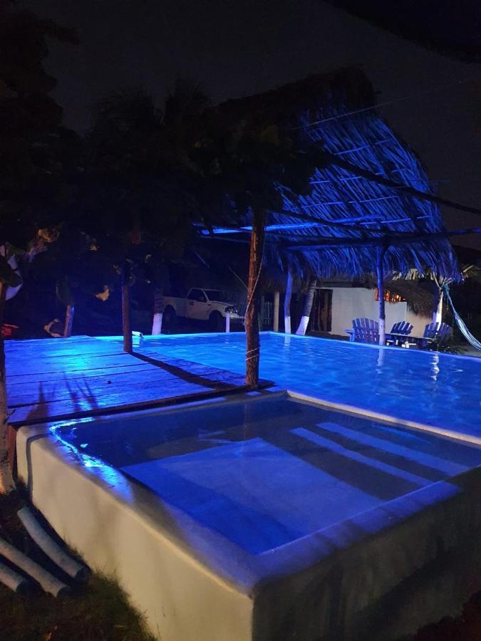 Mi Casa En La Playa Bed & Breakfast Escuintla ภายนอก รูปภาพ